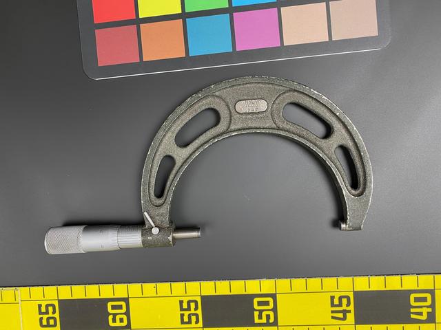 T0037 Micrometer 3-4"