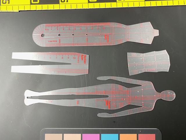 T0117 Dress Ruler