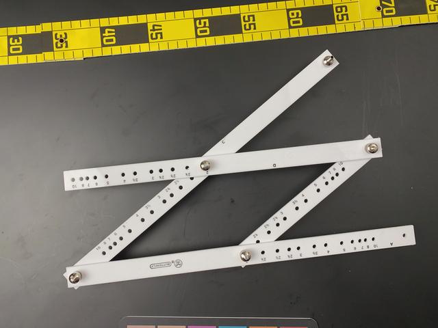 T0160 Plastic Pantograph