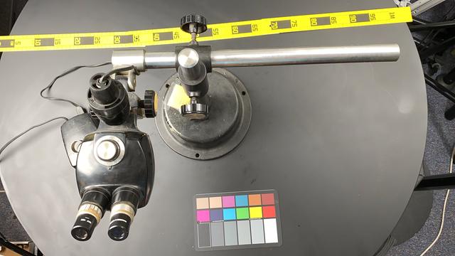 T0190 Scale Microscope