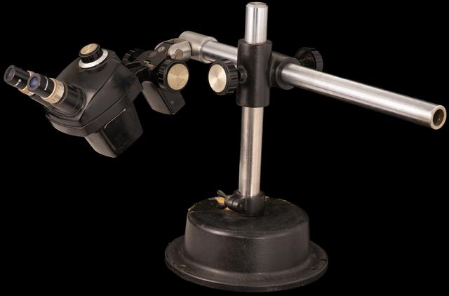 T0190 Scale Microscope