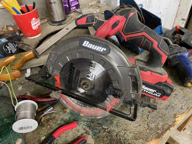 T0303 Bauer Circular Saw