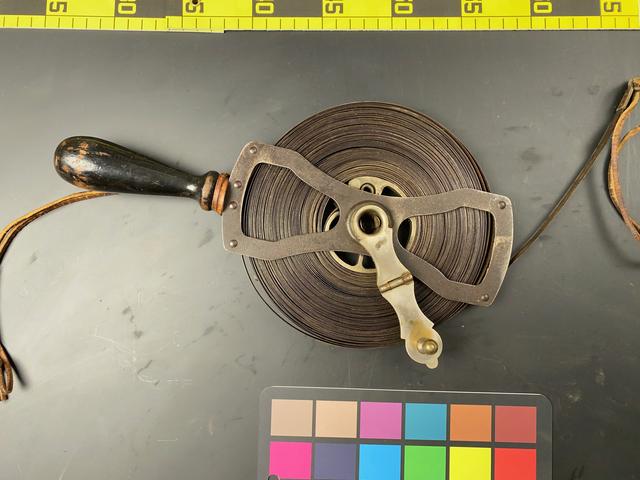 T0338 Antique Tape Measure 100'