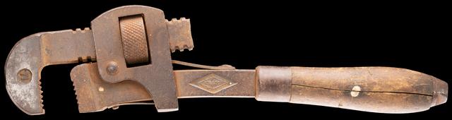 T0375 Antique Pipe Wrench