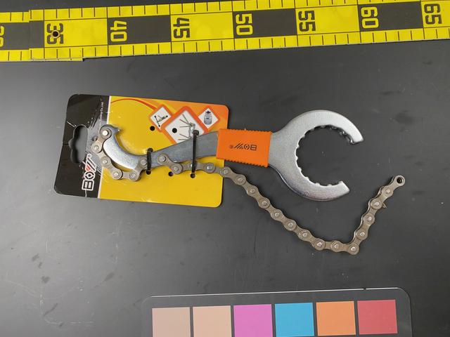 T0425 Chain Whip And Wrench
