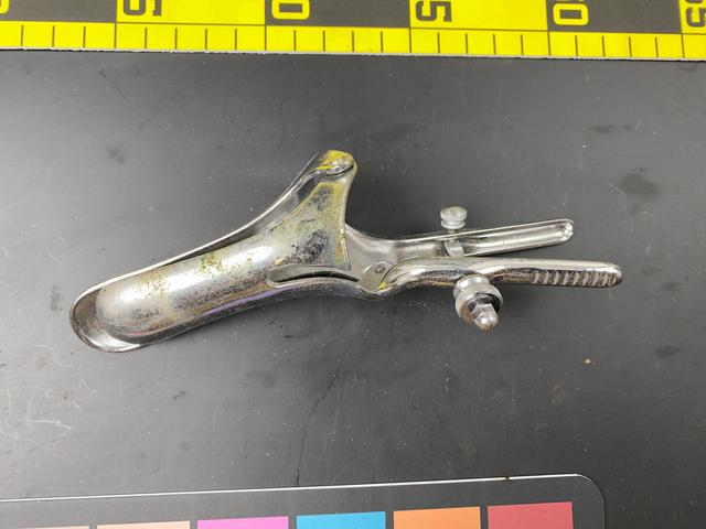 T0435 Speculum