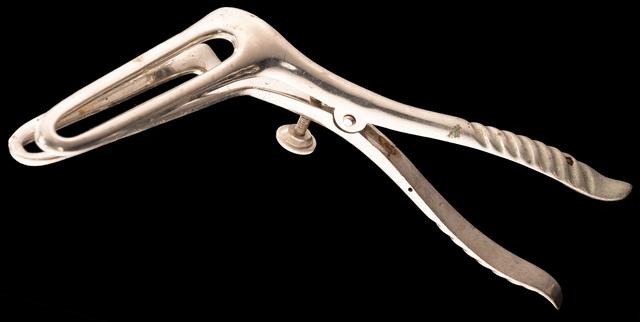 T0438 Speculum