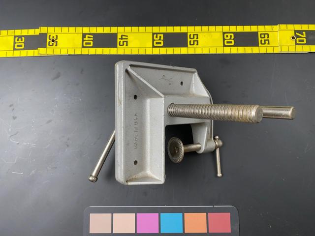 T0523 Small Aluminum Vise