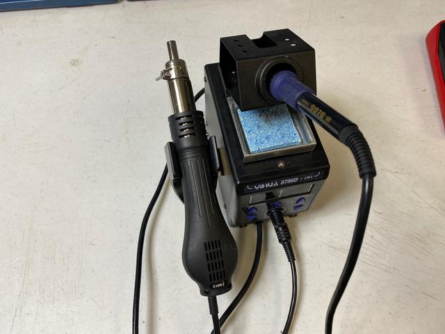 T0581 Soldering Station