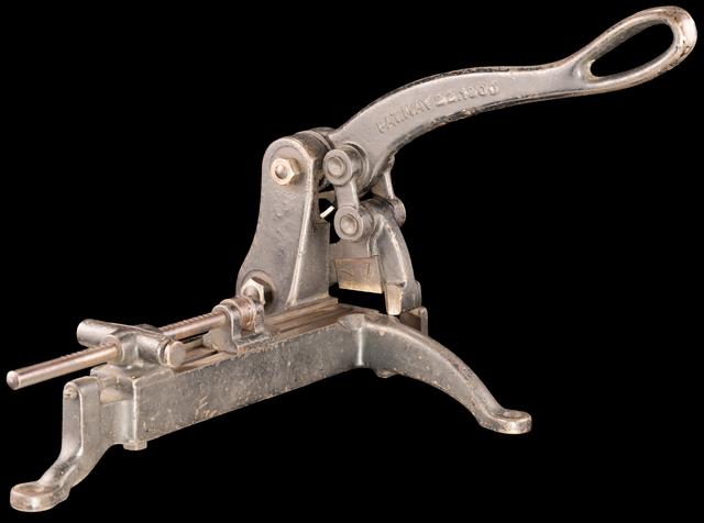 T0723 Linotype Slug Cutter