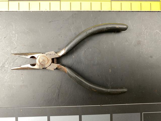 T0863 Needlenose Pliers