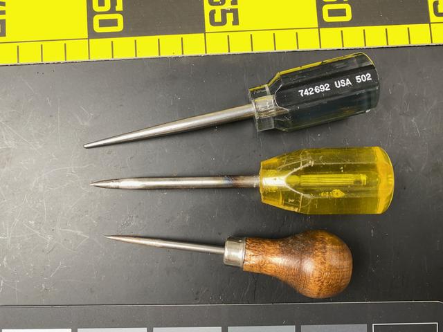 T0919 Awls