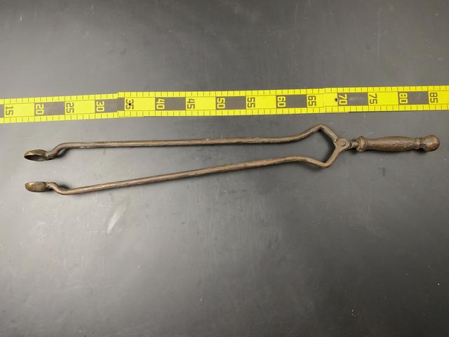 T1042 Long Tongs