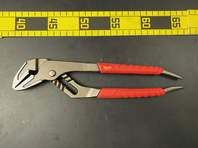 T1243 Straight Jaw Electricians Pliers