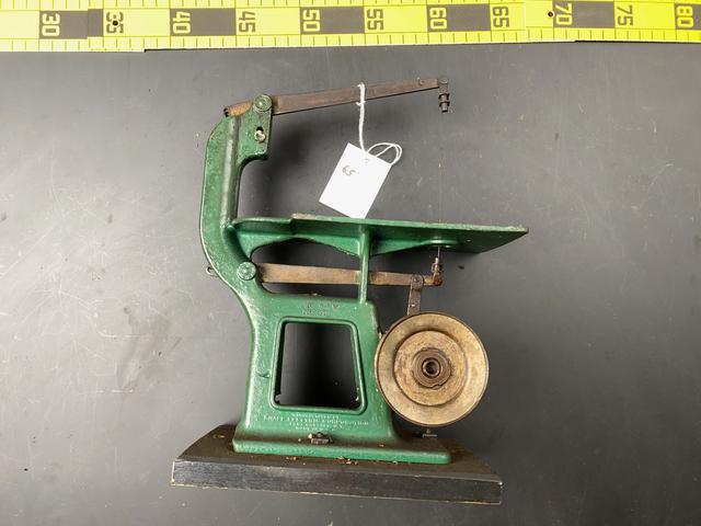 T1258 Belt Drive Scroll Saw