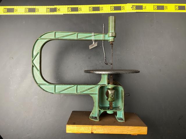 T1263 Belt Drive Scroll Saw