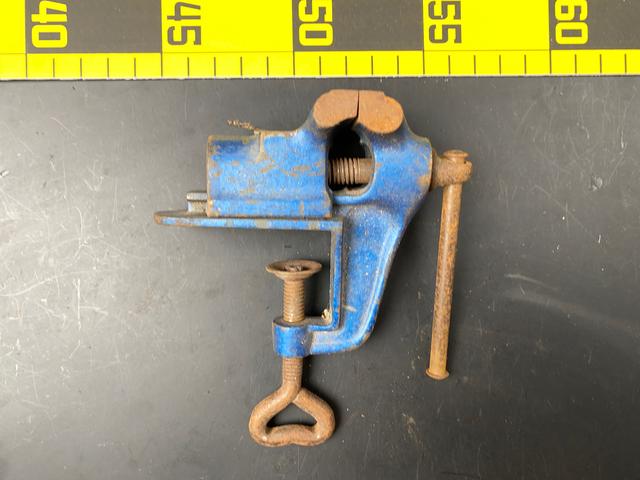 T1284 Mini Clamp-on Vise