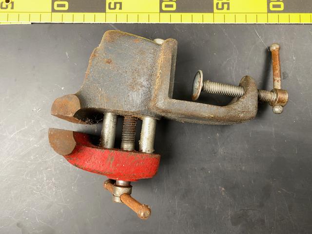 T1469 Small Vise