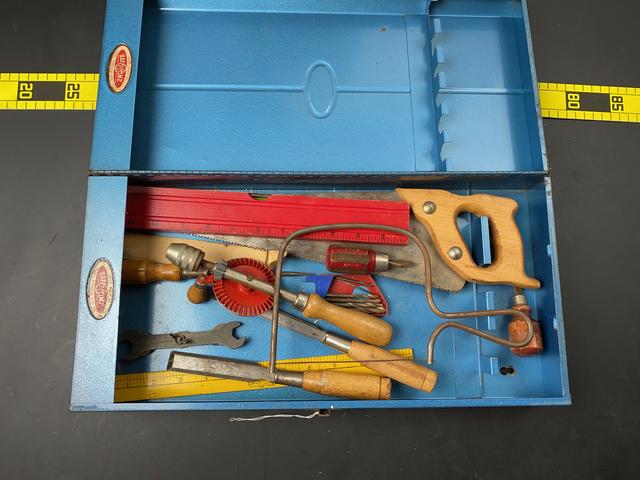 T1474 Antique Toy Tool Set