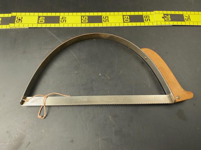 T1517 Small Curved Hacksaw