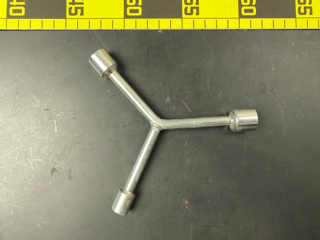 T1531 Three-way Wrench