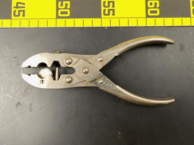 T1564 Sewing Machine Belt Repair Tool