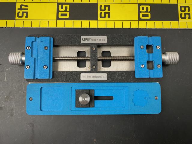 T1724 Motherboard Alignment Vise
