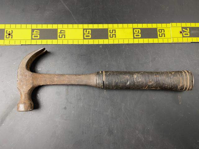 T1782 Claw Hammer