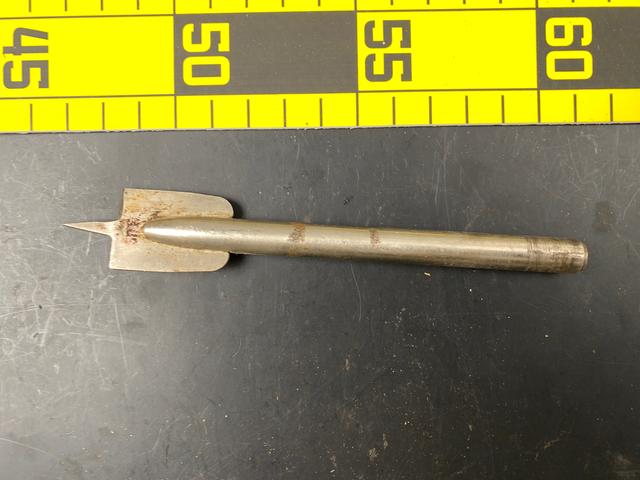 T1916 Unusual Spade Bit