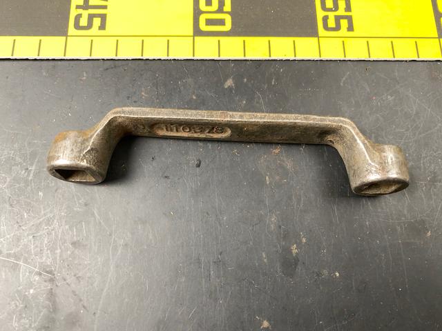 T1950 Door-Handle-Shaped Wrench