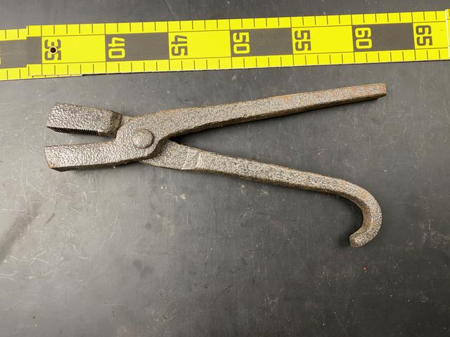 T1987 Wire Drawing Pliers