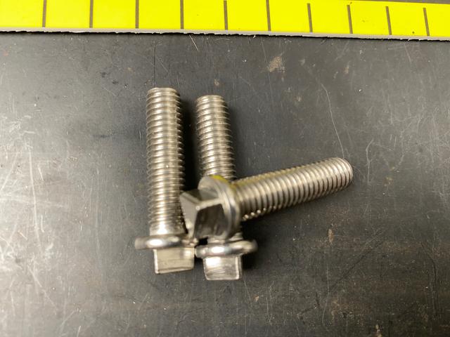 T2042 Triangle-Head Bolts