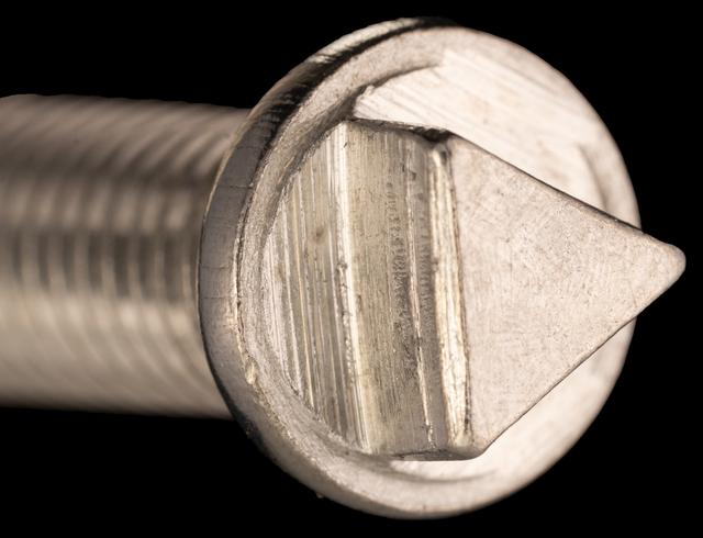 T2042 Triangle-Head Bolts