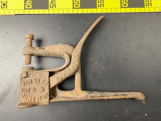 T2194 Horse Harness Rivet Press