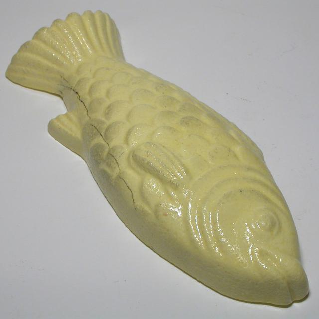 T2362 Cast Sulfur Fish 016.10