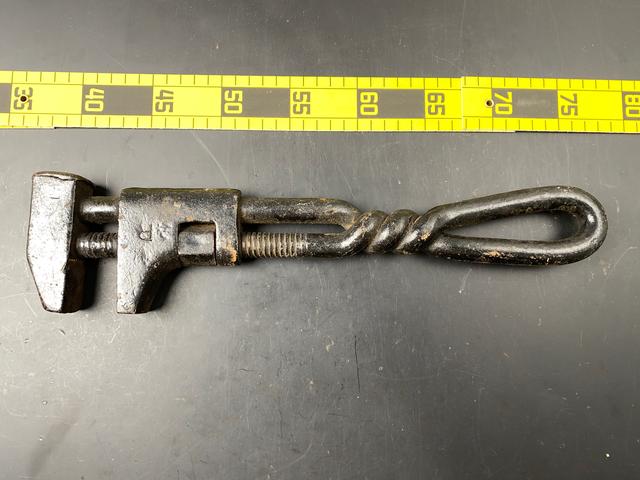 T2370 Twisted Handle Monkey Wrench