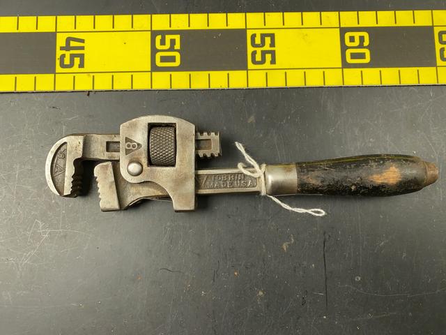 T2386 Antique Pipe Wrench