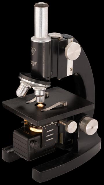 T2457 Medium MIcroscope