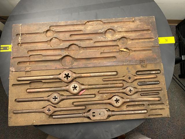 T2495 Large Tap and Die Set