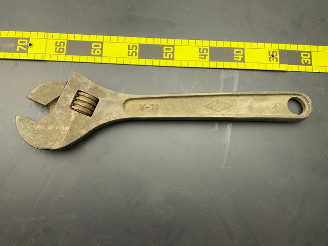 T2527 Brass Crescent Wrench