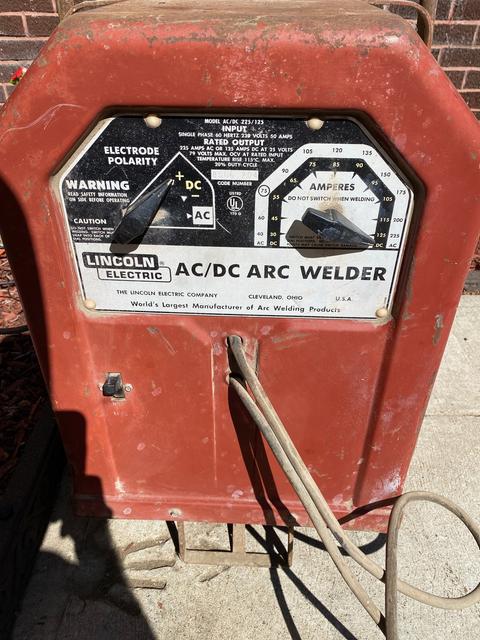 T2529 Lincoln 225 AC-DC Welder