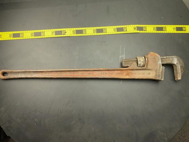 T2533 36" Pipe Wrench