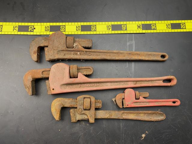 T2643 Pipe Wrenches