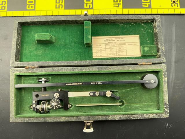 T2704 Planimeter