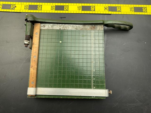 T2715 Small Paper Cutter